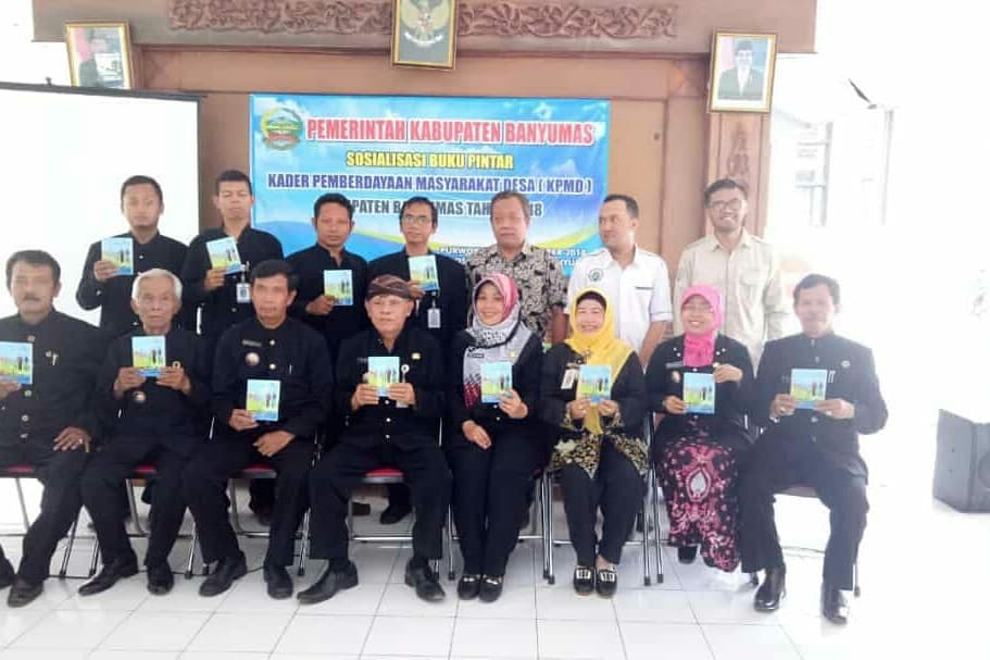 sosialisasi Buku Pintar Kader Pemberdayaan Masyarakat Desa Kabupaten Banyumas