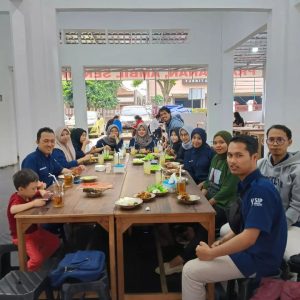 Rapat bersama karyawan SIP Publishing bulan ini