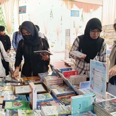 SIP Publishing Hadir di UMP Library Fest