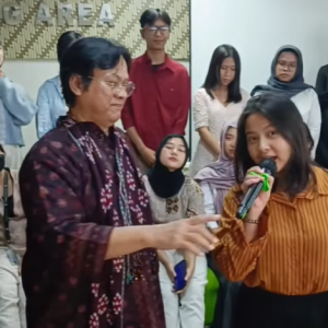 Pemecahan Rekor MURI: Menulis 10.000 Fiksi Mini Bersama Gol A Gong